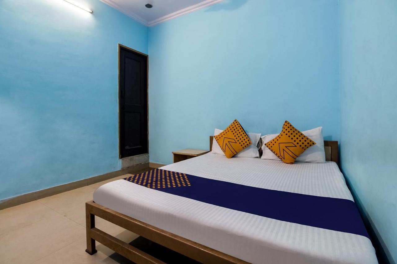 Spot On 40972 Hotel Gurubaksh Rāmpur Zewnętrze zdjęcie